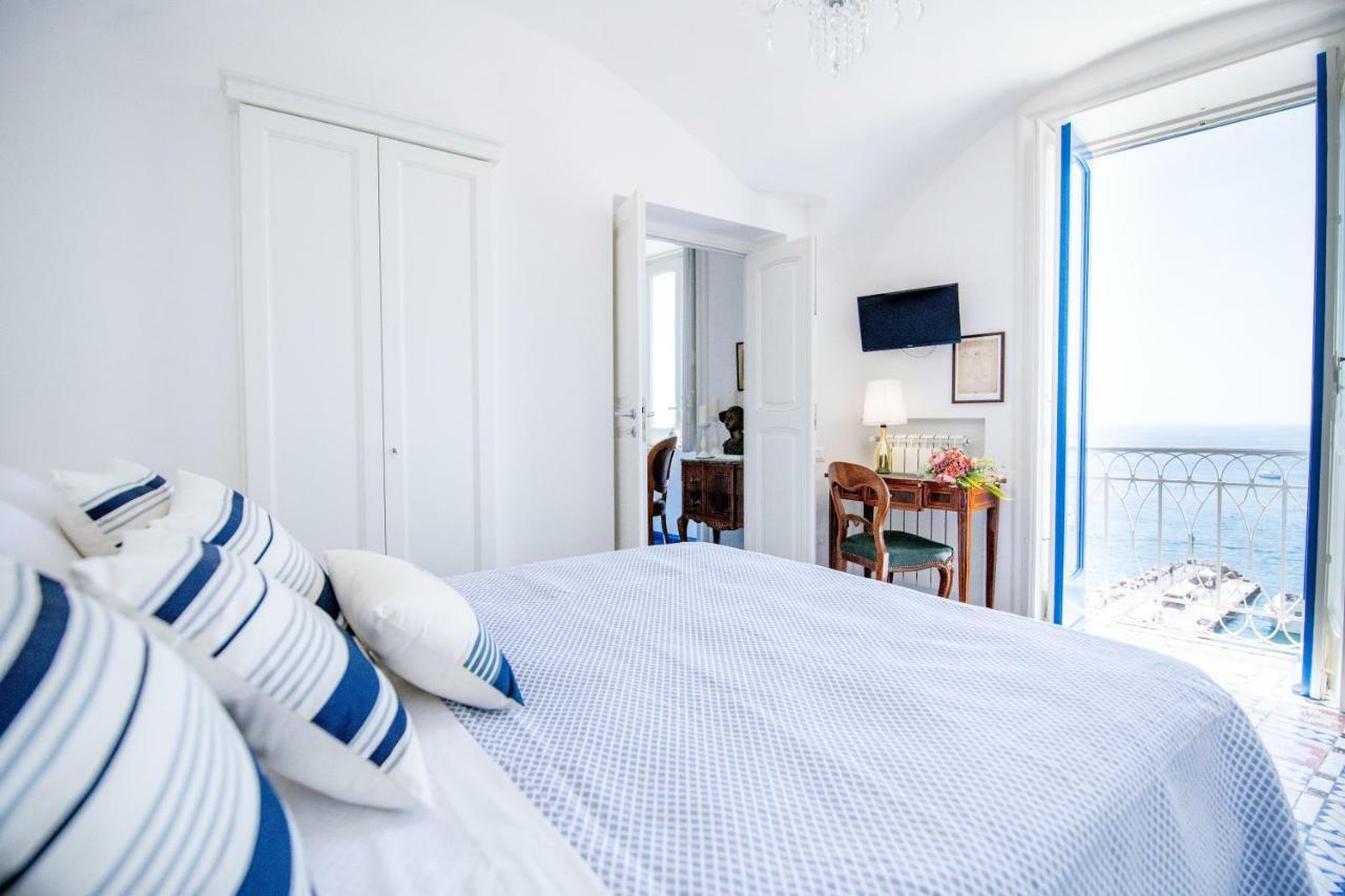 Suite Picasso Amalfi Exterior foto